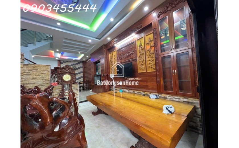 Nhà sân thượng rộng view sông, 114m2, 3 tầng, 8.25 tỷ, Thủ Đức